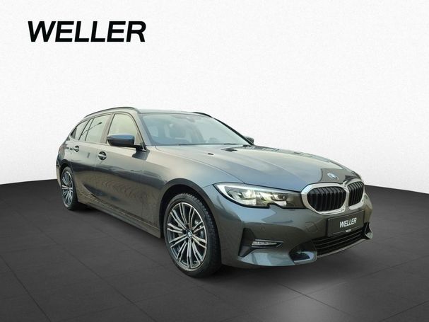 BMW 330 Touring e M Sport xDrive 215 kW image number 3