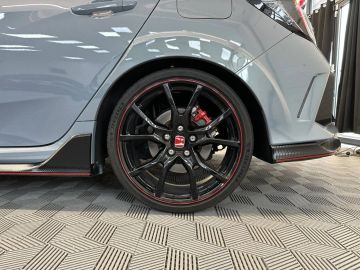 Car image 29