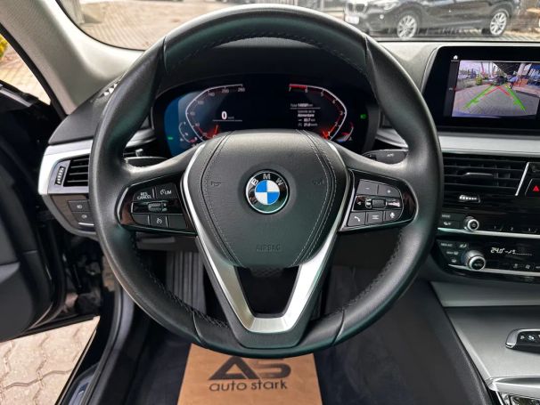 BMW 520i 135 kW image number 23