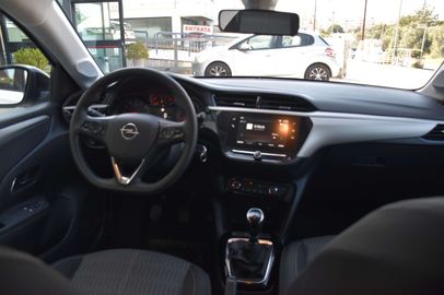 Car image 13