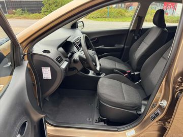 Car image 12