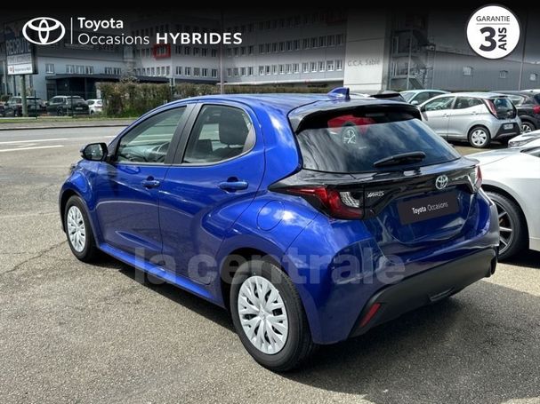 Toyota Yaris Hybrid 85 kW image number 3