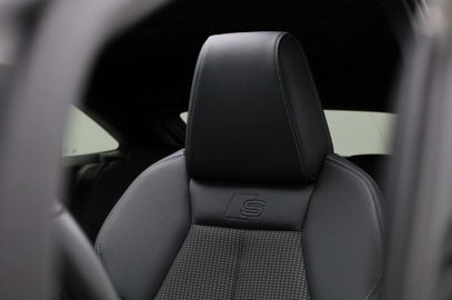 Car image 36