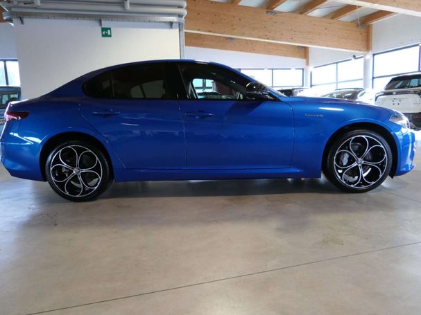 Alfa Romeo Giulia 2.0 Turbo Veloce 206 kW image number 2