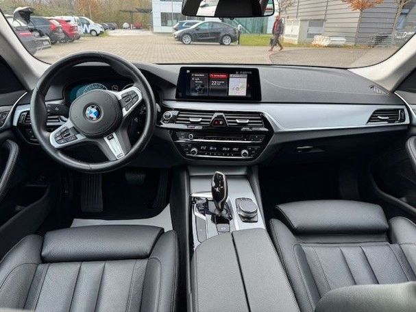 BMW 520d Touring xDrive 140 kW image number 11