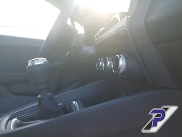 Car image 27