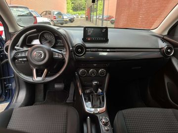 Car image 13