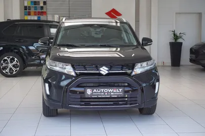Car image 3