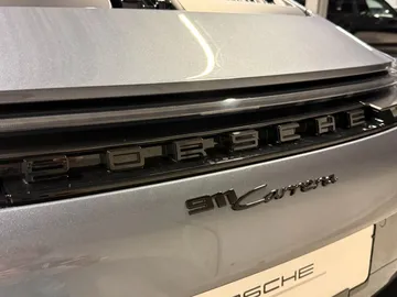 Car image 28