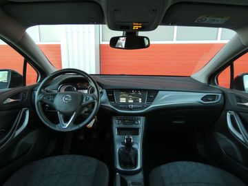 Car image 14