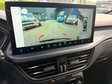 Car image 38