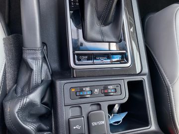 Car image 28