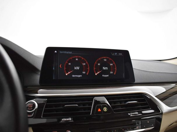 BMW 520i Touring Luxury Line 135 kW image number 47