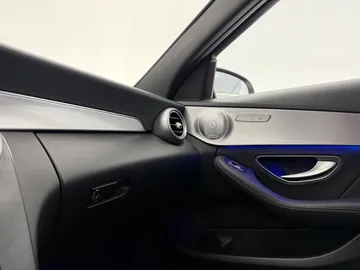 Car image 42