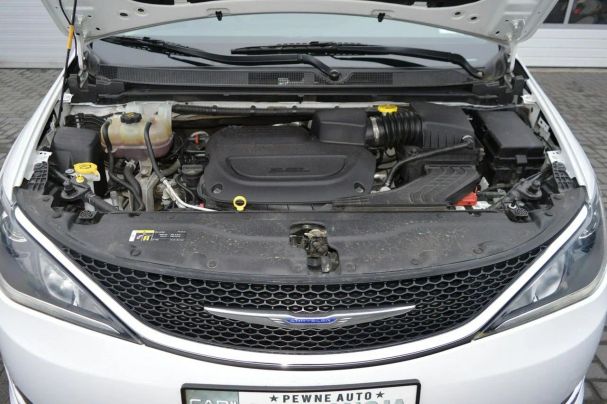 Chrysler Pacifica 214 kW image number 38