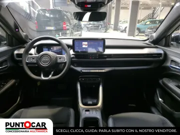 Car image 25