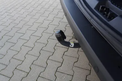 Car image 32