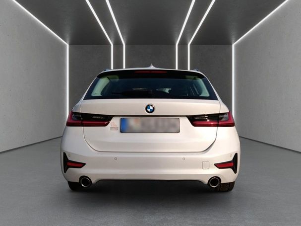 BMW 318i Touring M Sport 115 kW image number 6