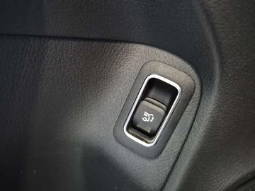 Car image 37