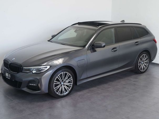 BMW 320 e Touring M Sport xDrive 150 kW image number 1