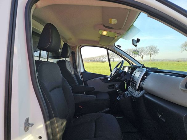 Renault Trafic DCi 70 kW image number 7