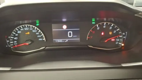 Car image 27