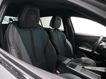 Car image 31