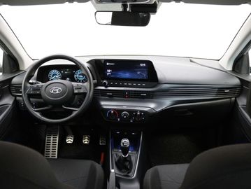 Car image 24