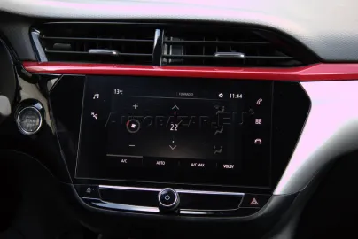 Car image 34