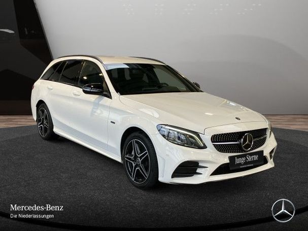 Mercedes-Benz C 300 e T AMG 235 kW image number 2