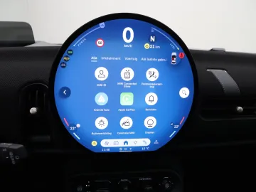Car image 28