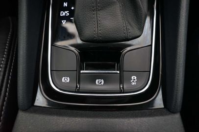 Car image 36