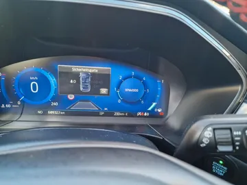 Car image 34