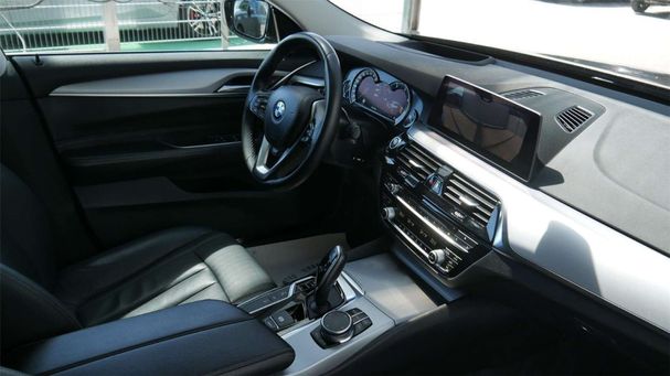 BMW 630d Gran Turismo xDrive 195 kW image number 36