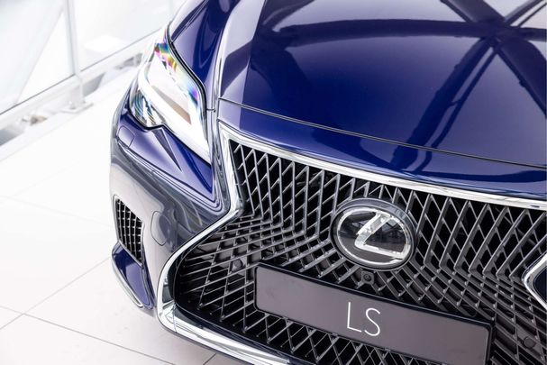 Lexus LS 500 h F AWD 264 kW image number 38