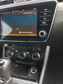 Car image 35