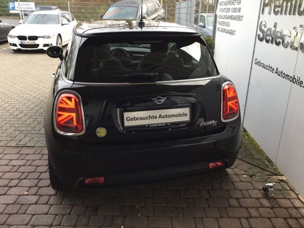 Mini Cooper SE Mini 135 kW image number 3