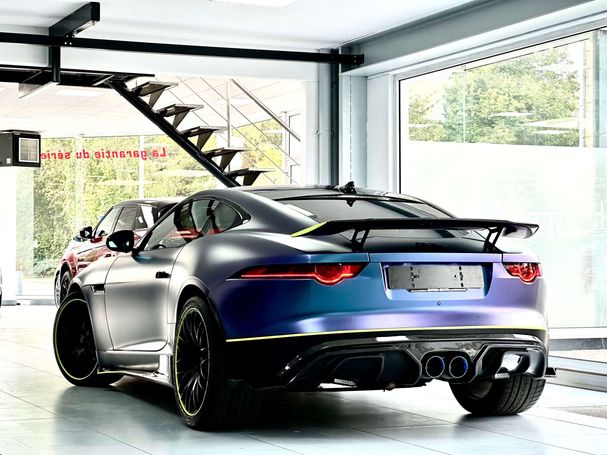 Jaguar F-Type 2.0 i4 R-Dynamic 221 kW image number 4