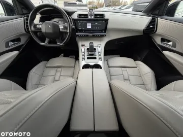 Car image 40