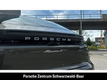 Car image 33