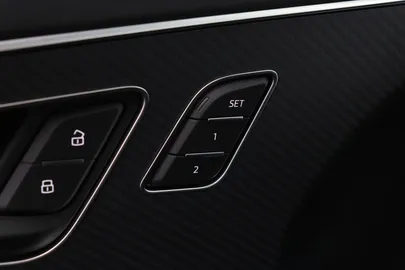 Car image 48