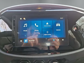 Car image 16