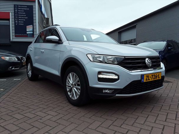 Volkswagen T-Roc 1.0 TSI Style 85 kW image number 2