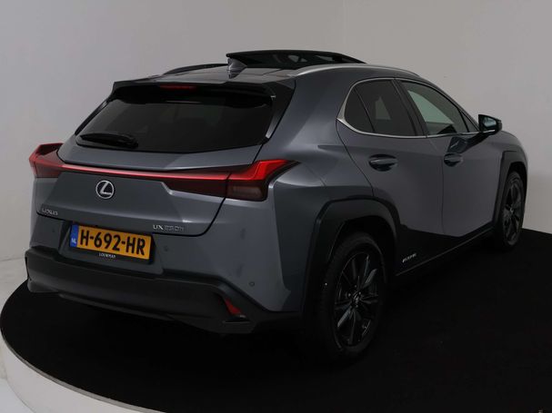 Lexus UX 250h 135 kW image number 18