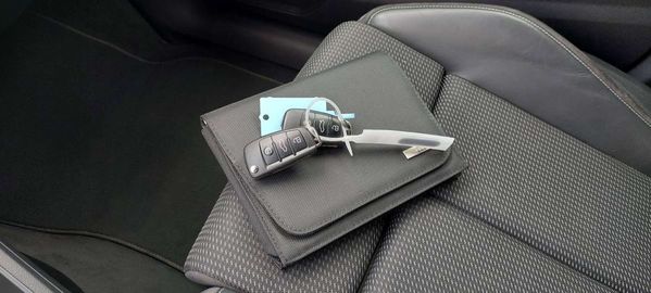 Car image 41