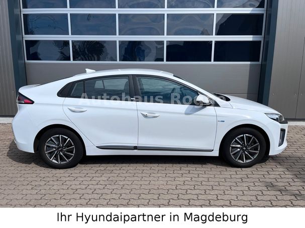 Hyundai Ioniq Elektro Trend 100 kW image number 2