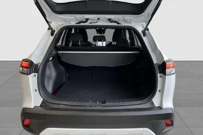 Car image 13