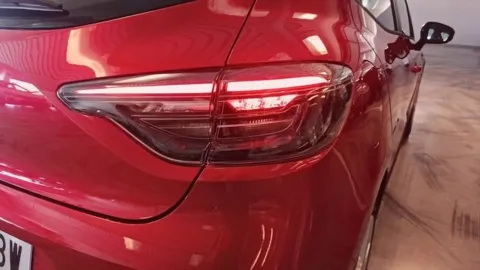 Car image 25