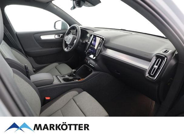 Volvo XC40 B3 Core 120 kW image number 11