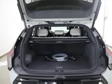 Car image 49